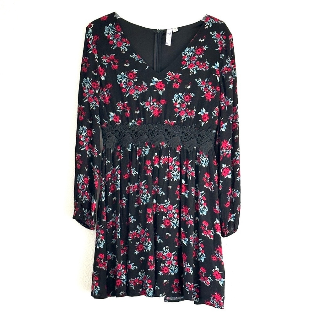 Alya Black and Red Floral Long Sleeve Dress With Lace Waist Cutout
